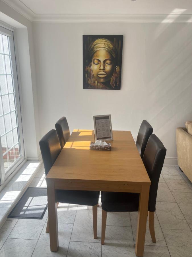 City Reach Retreat Spacious 4Bed House Startford Maryland Great Transport Links London Eksteriør bilde